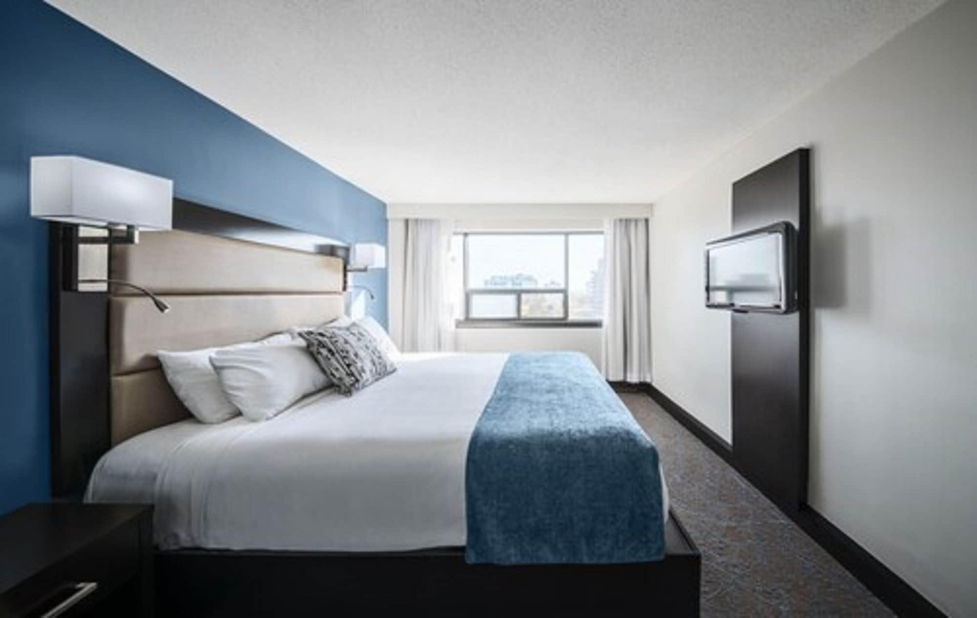 Ottawa Embassy Hotel & Suites Екстериор снимка