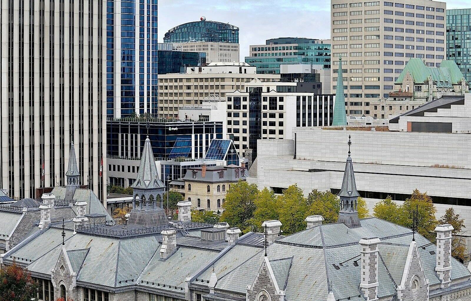 Ottawa Embassy Hotel & Suites Екстериор снимка