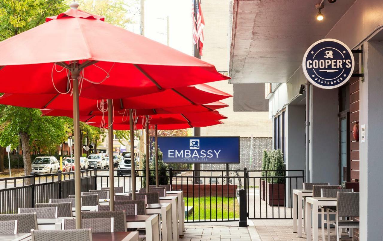 Ottawa Embassy Hotel & Suites Екстериор снимка