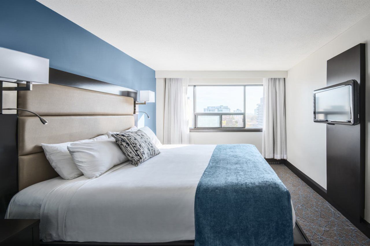 Ottawa Embassy Hotel & Suites Екстериор снимка