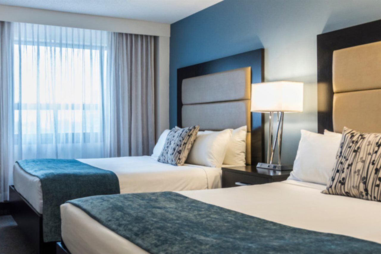 Ottawa Embassy Hotel & Suites Екстериор снимка